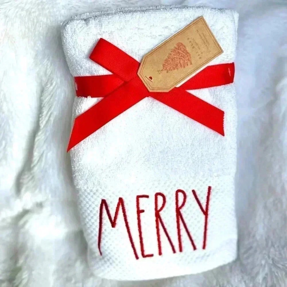 NEW - SET of 2 - MERRY - Rae Dunn - White with Red Embroidering Hand Towel SET - Picture 4 of 7